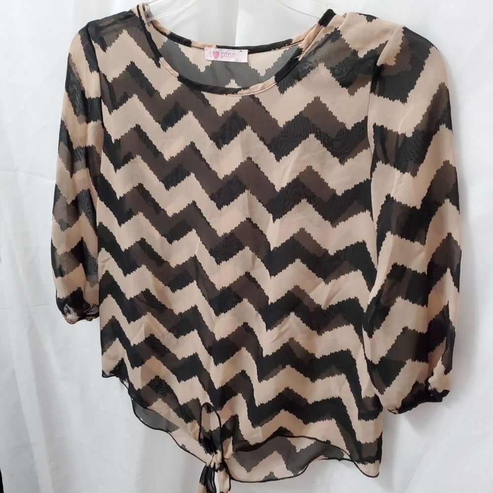 I❤Pine Top Chevron ZigZag Print Blouse Sz L